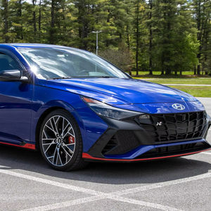 Hyundai Elantra Plus 2022 Usado en Buen Estado, Sin Accidentes, Volante a la Izquierda/Derecha - Product Image 1