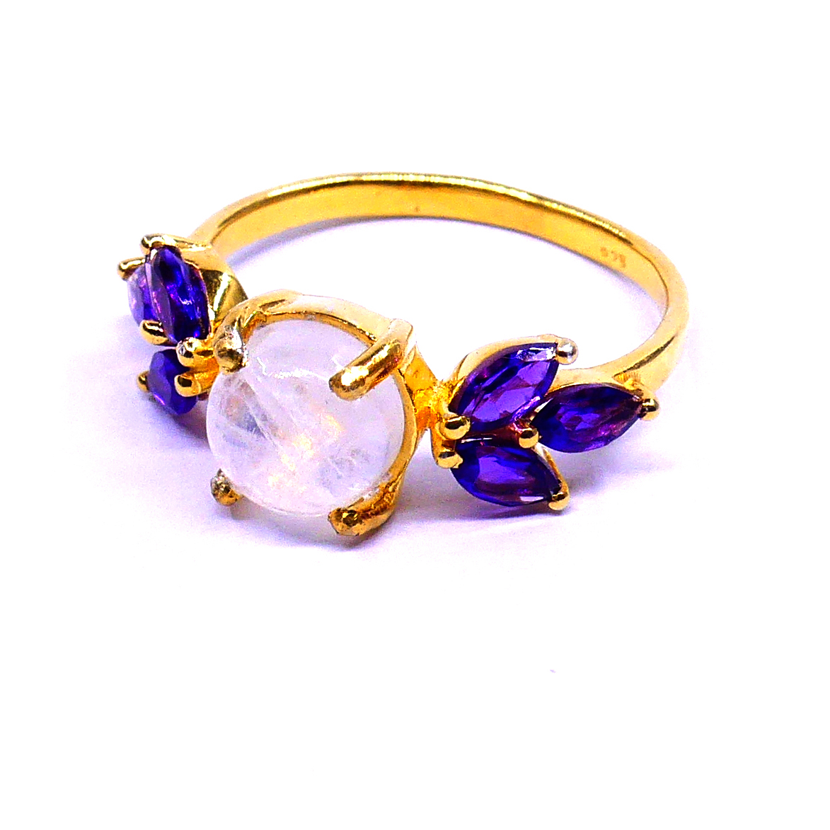 สีเหลือง