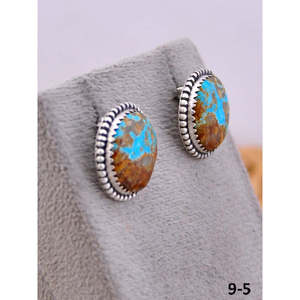 Artisanat du Sud-Ouest # 8 Boucles d'oreilles clous en turquoise et argent sterling, serties avec technologie d'incrustation en clos, à tige - Product Image 3
