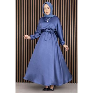 Robe Hijab en Satin Indigo avec Style Modeste et Taille Naturelle, Dotée d'une Taille Froncée et d'une Ceinture - Product Image 1