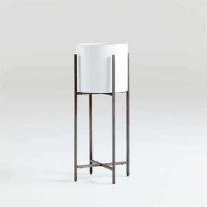 Eleve su espacio al aire libre con nuestra maceta de jardín vertical de metal de primera calidad diseñada para combinar la durabilidad con una maceta de diseño elegante - Product Image 4