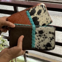 Dompet Kulit Asli Bohemian Ashly Handicraft dengan Ritsleting, Bordir, Lapisan Katun - Desain Portabel untuk Penggunaan Sehari-hari dan Malam Hari