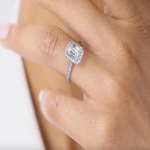 Anillo de diamante cultivado en laboratorio de corte esmeralda de 10K, joyería de diamante creada en laboratorio de 6x8mm, anillo de compromiso de claridad VS1 de Color F para ella - Product Image 5