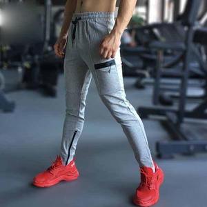 กางเกงวอร์มผ้าฟลีซผ้าฝ้ายสำหรับผู้ชายกางเกงวิ่งทรงหลวมแบบเรียบพิมพ์ลายโลโก้ได้ตามต้องการ2024 - Product Image 5