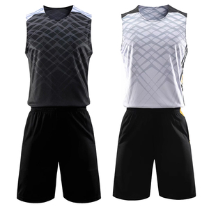 Ensemble d'uniformes de basket-ball en polyester 100% à impression personnalisée de vente chaude meilleure qualité pour les sports d'été - Product Image 4