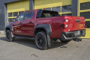 Toyota Hilux 2025 Automática Gasolina 4 Plazas Asientos de Cuero Luces LED 75k-100k Millas en Venta - Product Image 5