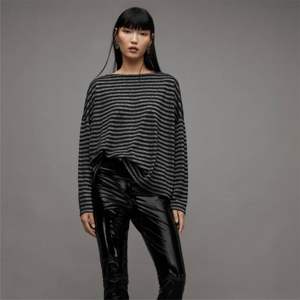 2024 T-shirt respirant à manches longues pour femme fabriqué avec des couleurs et un design personnalisés en laine du Pakistan - Product Image 2