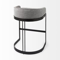 Chaise de bar en fer de luxe avec assise rembourrée lisse et design moderne pour les zones de bar extérieures élégantes