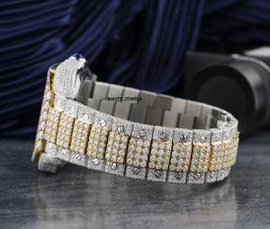 Montre de luxe sertie de moissanite, deux tons or et argent, montre de poignet hip-hop avec cadran romain - Product Image 3