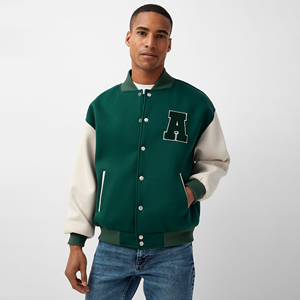 Chaqueta universitaria de béisbol para hombre de alta calidad, personalizada, deportiva, con cuello levantado, bordado de chenilla, Mangas de cuero, Winter Haus Industries - Product Image 3