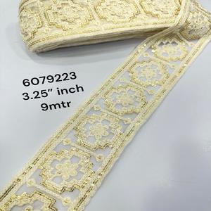 Lacets floraux brodés beiges personnalisés adaptés aux designers de mariage avec des paillettes argentées et idéaux pour la revente - Product Image 6