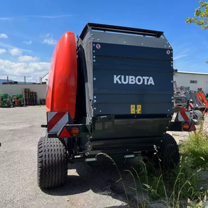 Empacadora redonda usada Kubota BV4160 PREMNET con motor y caja de cambios para cosechar heno - Product Image 3