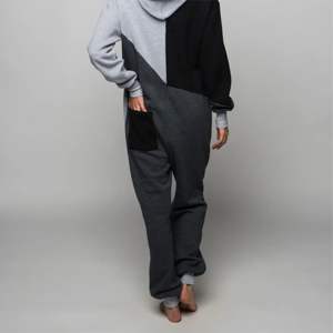 Onesie en polaire pour femmes de qualité supérieure-Confortable et chaud-Parfait pour un usage quotidien et la détente - Product Image 5