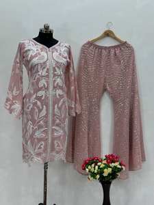 Tela de Georgette Sintética con Lentejuelas, Diseño Tradicional Palazzo Chine en Rosa Claro, para Vestidos de Fiesta de Mujeres Indias y Pakistaníes - Product Image 2