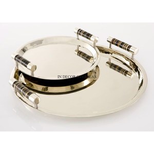 Fourniture directe d'usine en acier inoxydable argent brillant poli ensemble de 2 plateaux de service de forme ronde avec poignée design pour une meilleure prise en main - Product Image 1