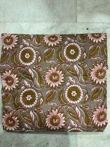 Tissu en coton cambric doux et léger avec des motifs imprimés respirants et écologiques pour les garçons, la décoration intérieure, les sacs et les rideaux - Product Image 2