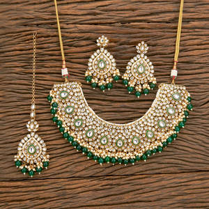 Highly Demanded Elegant Gold Plated Indo Western <b>Beads</b> Kundan Necklace <b>Set</b> With Classic Look - Product Image 2