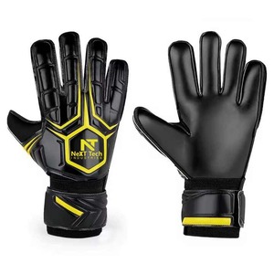 Gants de gardien de but légers Tech à des fins de match et d'entraînement Conception et logo personnalisés - Product Image 1