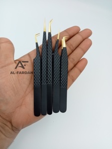Pinzas para Extensión de Pestañas, Color Negro Mate con Punta Dorada, Acero Inoxidable Japonés, Logotipo Personalizado, Pinzas para Volumen de Pestañas - Product Image 4