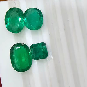 Esmeralda Natural de Zambia, Calidad AAA, Excelente Brillo, Forma Octogonal, Color Esmeralda, Calidad Cu, 20% de Descuento y Regalo - Product Image 1