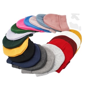 Gorro de Invierno Unisex Cálido y Transpirable de Poliéster/Algodón con Lazos Tejidos, Forro de Satén y Logotipo Personalizado para Deportes al Aire Libre y Ciclismo - Product Image 1