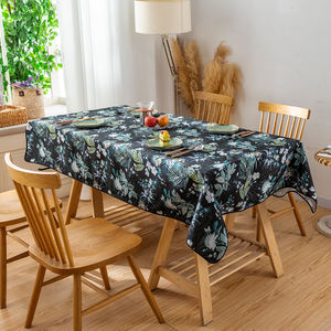 Tovaglia Rettangolare Classica Floreale in Poliestere 100% Idrorepellente, Lavabile e Riutilizzabile per Casa, Cucina e Sala da Pranzo - Product Image 1