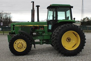 Tractor John Deere 4450 Usado de 1985, 4WD, Motor Diésel de 120 HP y Rodamientos, Pocas Horas de Uso, Bien Mantenido, Envío Rápido - Product Image 2