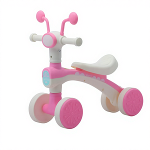 Nouvelle conception de voiture électrique à quatre roues 3 en <span class=keywords><strong>1</strong></span> en plastique, jouet pour bébé, scooter à roulettes pour enfants, vélo d'équilibre unisexe - Product Image 3