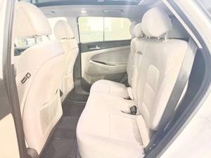 Voiture d'occasion fiable Hyundai Tucson Value 4 portes SUV AWD (1.6L 4 cylindres Turbo 7AM) 2018 - Product Image 4