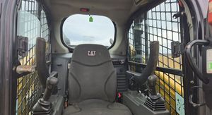 Cargadora Compacta CATERPILLAR 279D3 con Cabina EROPS, Calefacción y Aire Acondicionado, Pantalla Avanzada con Cámara, Sistema Hidráulico Auxiliar de Alto Flujo - Product Image 6