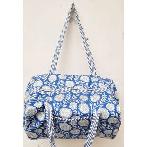 Large Capacity Lightweight Sport Durable Cotton Travel Bag Casual Easy Carry Zipper Indigo Floral Print Block Quilted Machine - Product Image 5