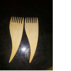 Peines para Hilos de Tela Ecológicos y Duraderos de Forma Ovalada de 11.5 cm para Proveedores de Hilos y Fibras, Tiendas de Artesanía de Tejido y Reventa - Product Image 1