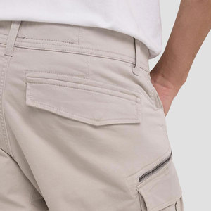 Service OEM sur mesure fabriqué en usine dernier style bermudas pour hommes coupe ajustée vêtements décontractés shorts pour hommes de couleur unie - Product Image 6