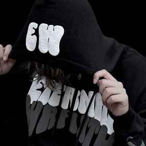 Sweat à capuche en polaire doux imprimé avec une silhouette ample et décontractée, des détails en relief audacieux et un style urbain élégant pour tous les jours - Product Image 3