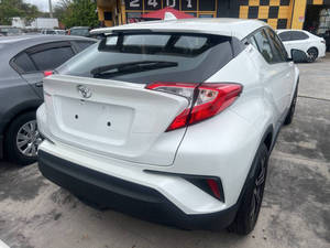 รถซีดาน Toyota C-HR Le 4dr ครอสโอเวอร์ปราศจากอุบัติเหตุรถ2021 - Product Image 5