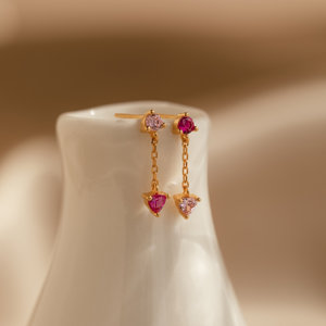 Boucles d'oreilles pendantes roses dépareillées en argent 925 plaqué or 14 carats boucles d'oreilles en cristal rose rubis cadeau parfait pour les femmes occasion de fête - Product Image 2