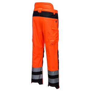 Pantalon de sécurité de qualité professionnelle avec zones d'impact multicouches et respirabilité améliorée fabriqué au Pakistan. - Product Image 2