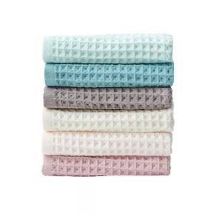 Serviettes de bain en coton gaufré, couleur unie, rectangulaires, moelleuses, pour usage domestique, taille adulte - Product Image 1