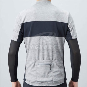 Manchons de coude ergonomiques pour la salle de sport et les activités de plein air offrant compression et confort en stock - Product Image 5