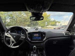 CLEAN 2017 Mas-e-ra-ti Ghibli S Q4 3.0L AWD - Product Image 6