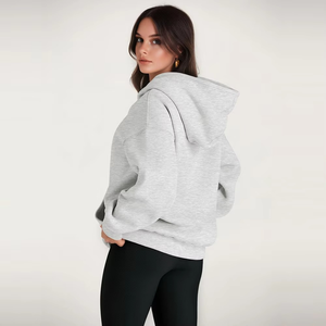 Femmes couleur unie à manches longues sport pull à capuche capuche surdimensionné grande poche Logo personnalisé lavage à l'acide Technique Badge avant - Product Image 3