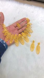 2024 Vintage italien inspiré mode 24K plaqué or cuivre collier boucle d'oreille ensemble directement expédié aux états-unis France Comores Mayotte - Product Image 3