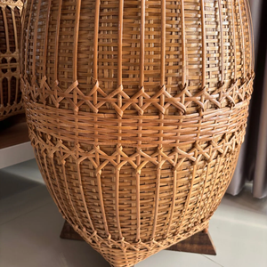 Vase tissé en bambou et rotin fabriqué à la main fabriqué au Vietnam matériau écologique pour la décoration intérieure et la décoration de la vaisselle en gros - Product Image 3