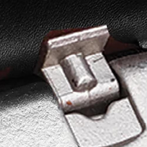 Silla de Montar de Cuero Resistente y de Alto Rendimiento con Solapa Delantera de Plástico, Diseño Ligero y Barras de Estribo Seguras para Cambios de Posición Rápidos - Product Image 5