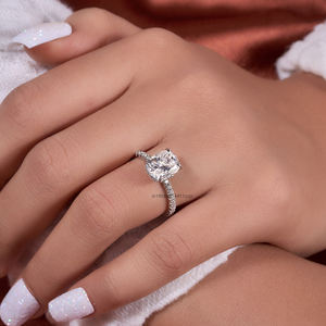 Hidden Halo 3 Ct Cojín Corte Moissanite Diamante Anillo de compromiso Cojín alargado Corte Anillo de novia para ella en plata de ley 925 - Product Image 5