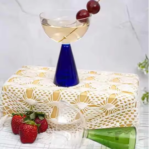 Verre coupé de meilleure qualité Design élégant Idéal pour les célébrations Recevoir les invités et l'utilisation du bar à domicile offert en gros - Product Image 1