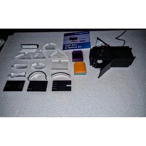 Boîte à lumière en plastique et kit optique - Product Image 1