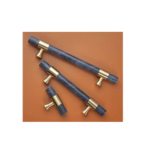 Poignée de porte moderne de luxe en marbre massif et laiton avec serrure à tour privée en laiton brossé au meilleur prix - Product Image 2