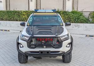 Toyota Hilux 2025 FACELIFTED GR SPORT OFF-ROAD V4 EN EXCELENTE ESTADO - Product Image 4