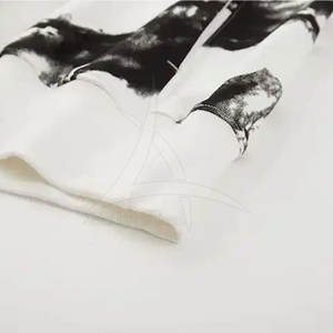 เสื้อฮู้ดดี้พิมพ์ลายแบบซับลิเมชั่น ปี 2025 ขนาดสั่งทำพิเศษ สำหรับผู้ชาย ไม่มีซับใน มีกระเป๋าหน้า ผ้าฝ้าย 100% สำหรับฤดูหนาว - Product Image 3